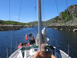 If I look worried it's because it was narrower than the canal, shallower and full of rocks.